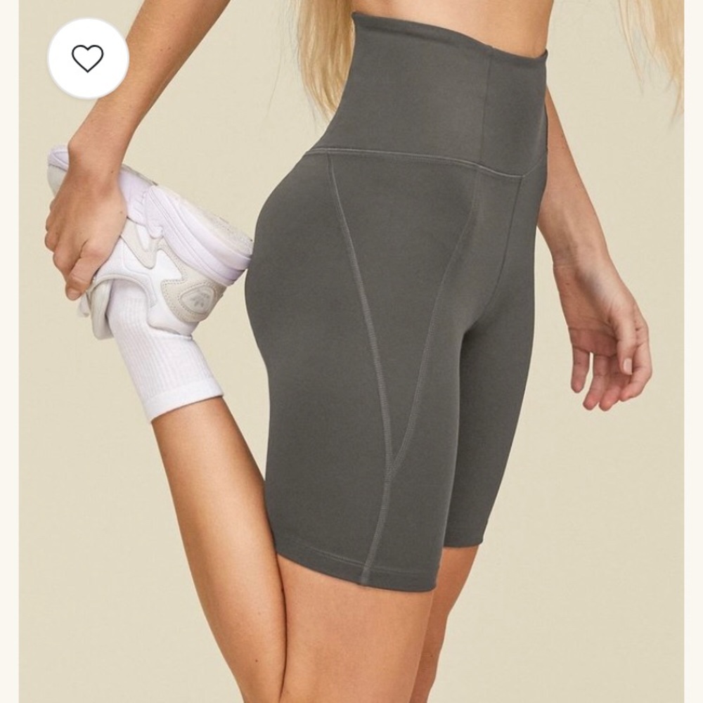 Girlfriend Collective Bike Shorts, Moon Gray XS